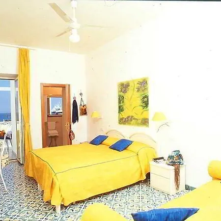 La Sirenella Hotel
