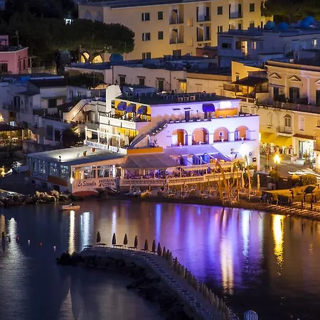 La Sirenella Lacco Ameno (Isola d'Ischia)