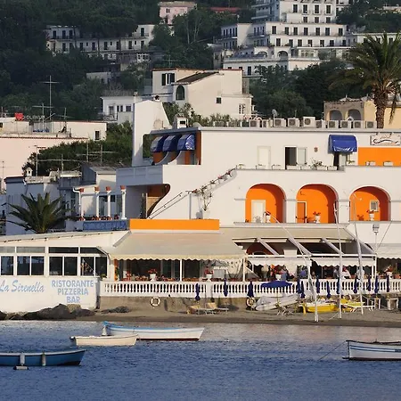 Hotel La Sirenella 3*