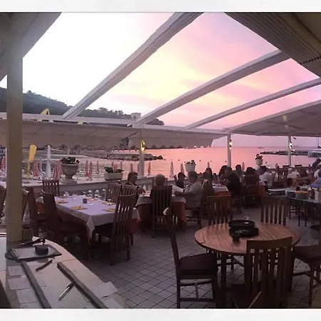 La Sirenella Lacco Ameno (Isola d'Ischia)