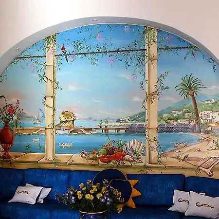 La Sirenella Hotel 3*