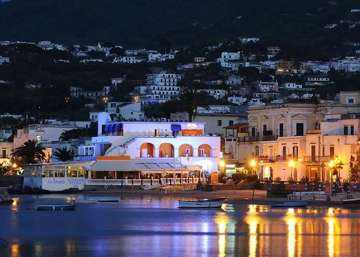 Hotel La Sirenella 3*